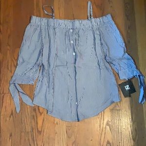 Off shoulder long sleeve